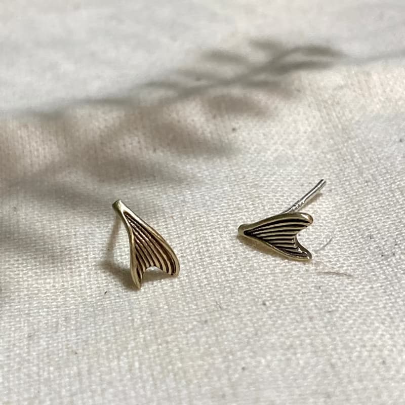老林雜貨 | 黃銅魚尾小耳環(針式 / 夾式)