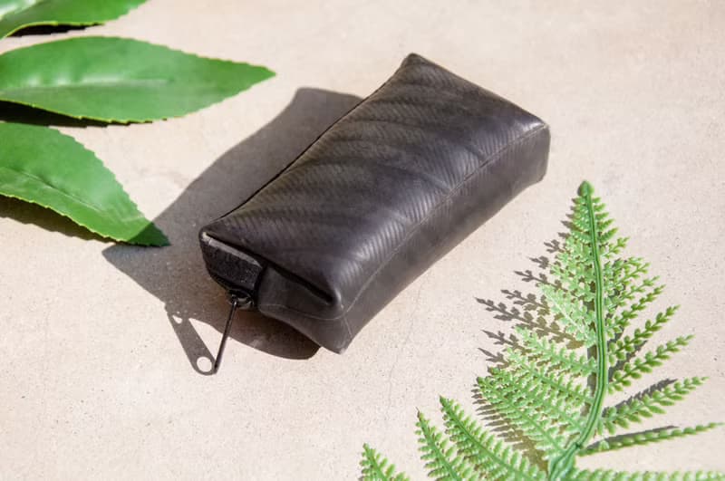 回收設計輪胎橡膠拼接棉麻零錢包 悠遊卡套 耳機包 手拿包-自然
