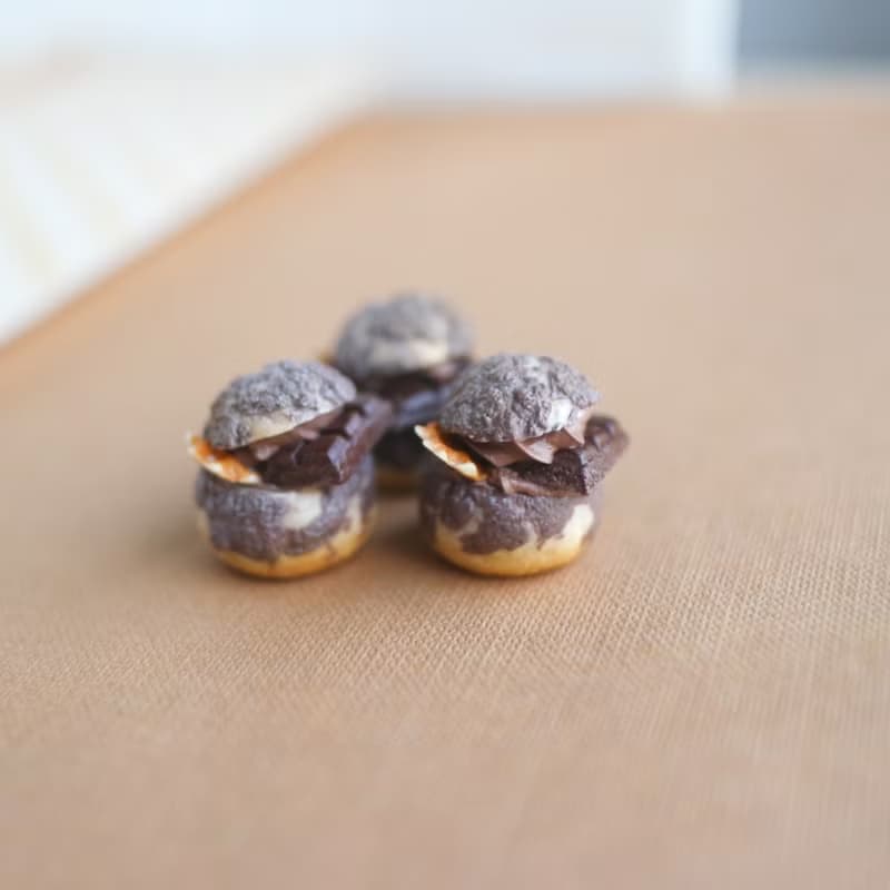 巧克力菠蘿泡芙 耳環 單支 單顆 仿真食物 Choux au Craquelin
