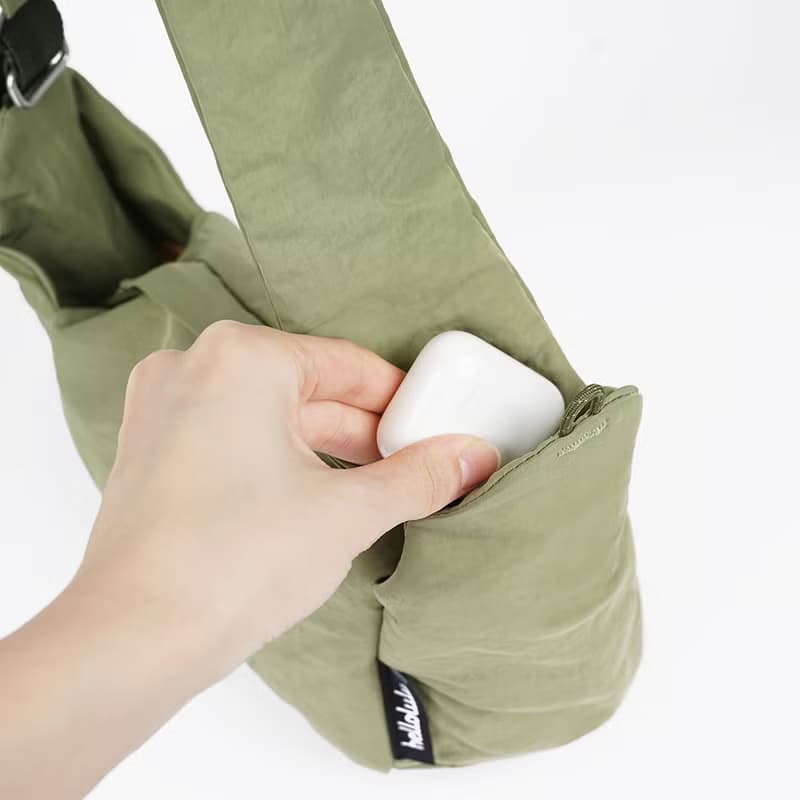 【FW25全新Wander系列】MILES 日常斜背包 中號 (草綠色)