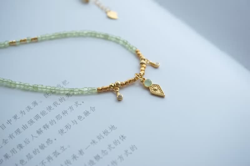 天然橄欖石項鏈女款小眾氣質鎖骨鏈頸鏈高級感輕奢百搭搭925配件