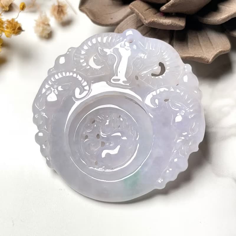 冰種飄綠花翡翠巧雕三陽開泰 | 天然緬甸玉翡翠A貨 | 送禮