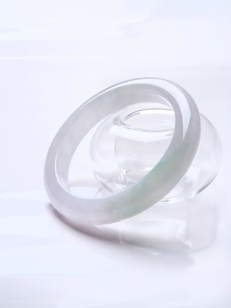 清夢 | 冰種 / 白翡 / 平安鐲 / 手圍18 | 天然A貨翡翠玉鐲