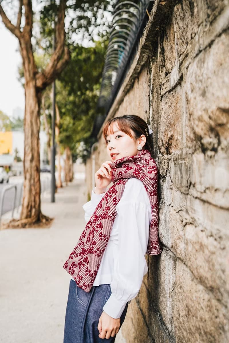 Bossom scarf 雙面暗花圍巾