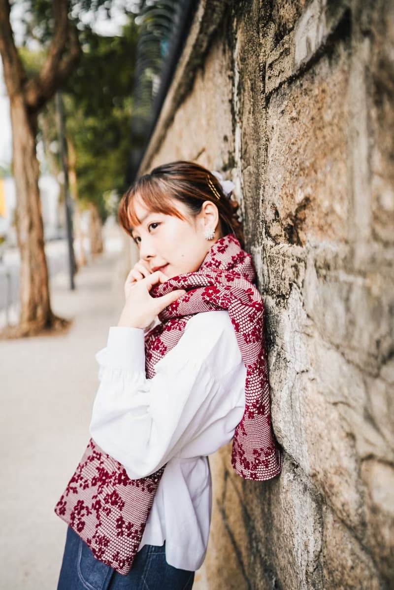 Bossom scarf 雙面暗花圍巾