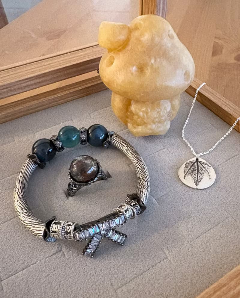 限時福袋~ 純銀手作項鍊+天然石手鍊+合金戒指+礦石擺件 ~