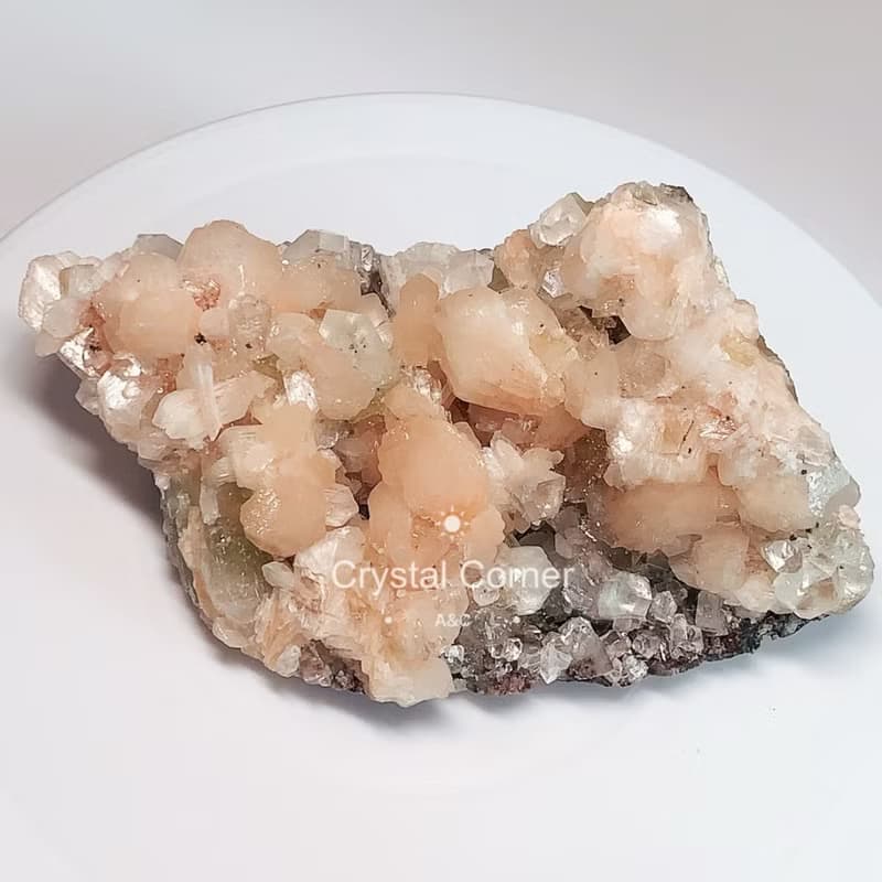 Crystal Corner 隅石丨印度鑽石.橘沸石.紅沸石共生綠色魚眼石270