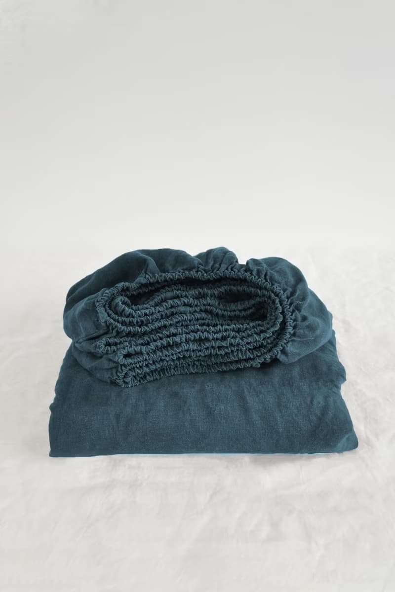 Charcoal teal linen fitted sheet / Softened linen bed sheet / Deep pocket