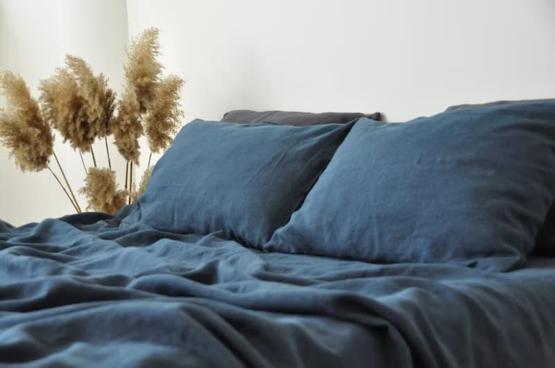 Charcoal teal linen fitted sheet / Softened linen bed sheet / Deep pocket