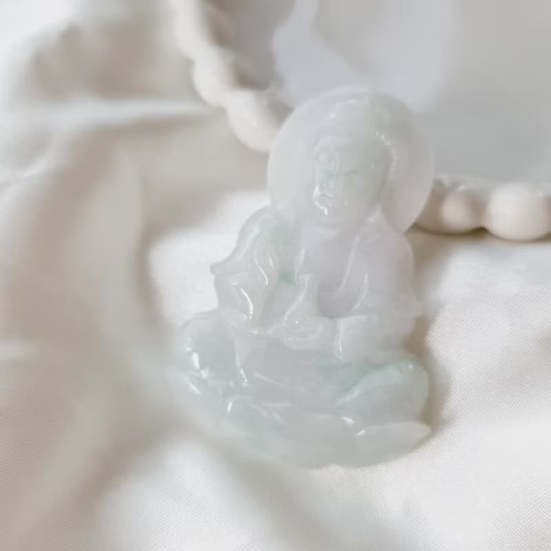 細潤飄花寶瓶觀音 | 天然緬甸玉A貨翡翠