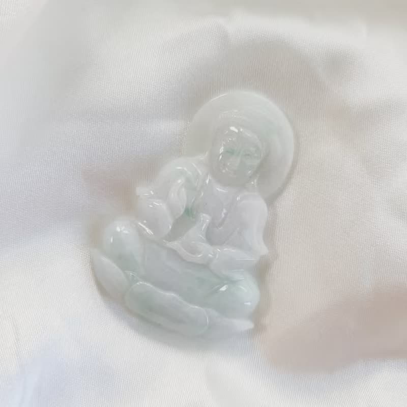 細潤飄花寶瓶觀音 | 天然緬甸玉A貨翡翠
