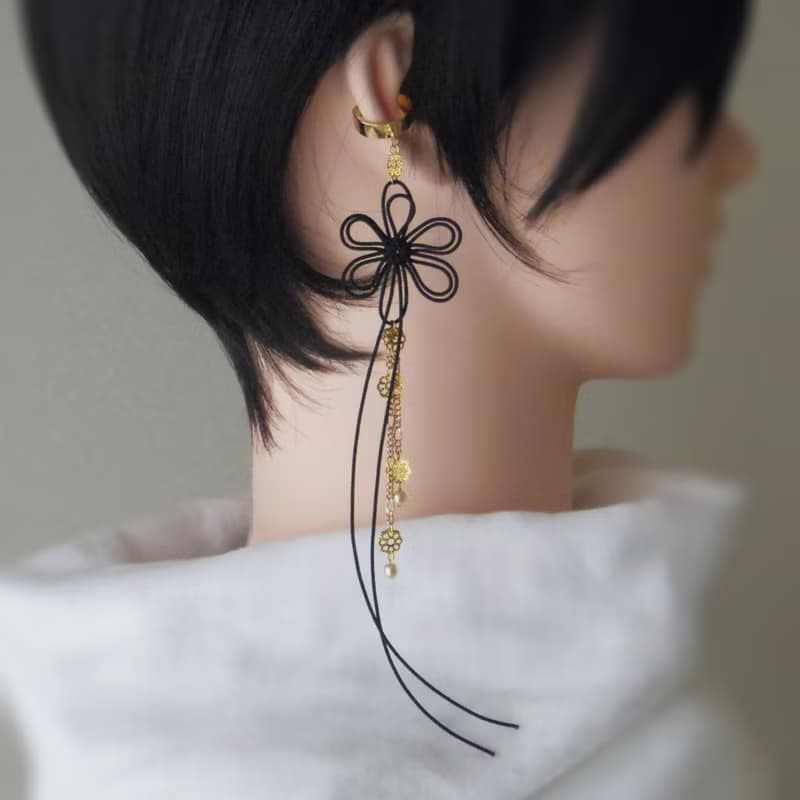 かたっぽイヤーカフ　ひとあしこつり・響