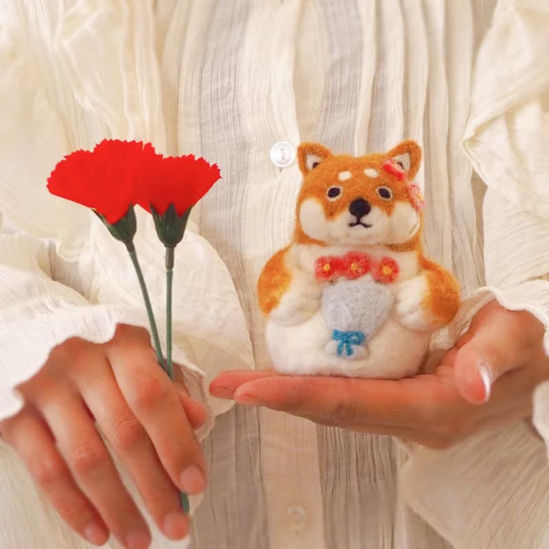 とっておきの花束をどうぞ　柴犬さんの置物