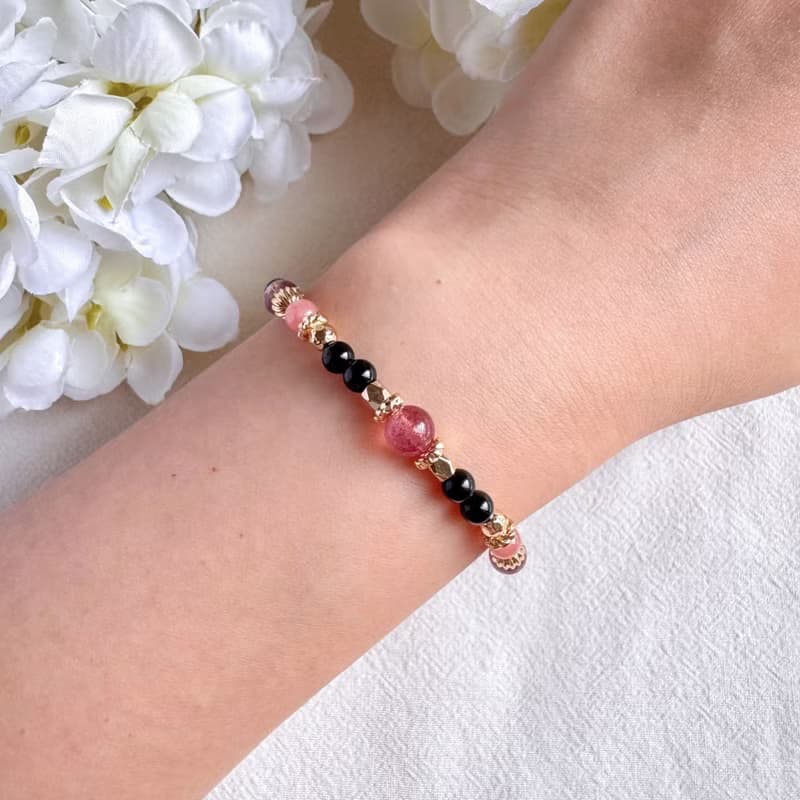 草莓晶 紅紋石 黑碧璽 | 愛情 保護 療癒 | 手鍊手環