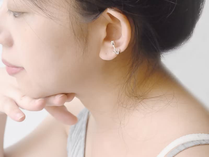 鬱金香 | 耳骨夾 夾式耳環 925純銀 手工銀飾 情人禮物 生日禮物