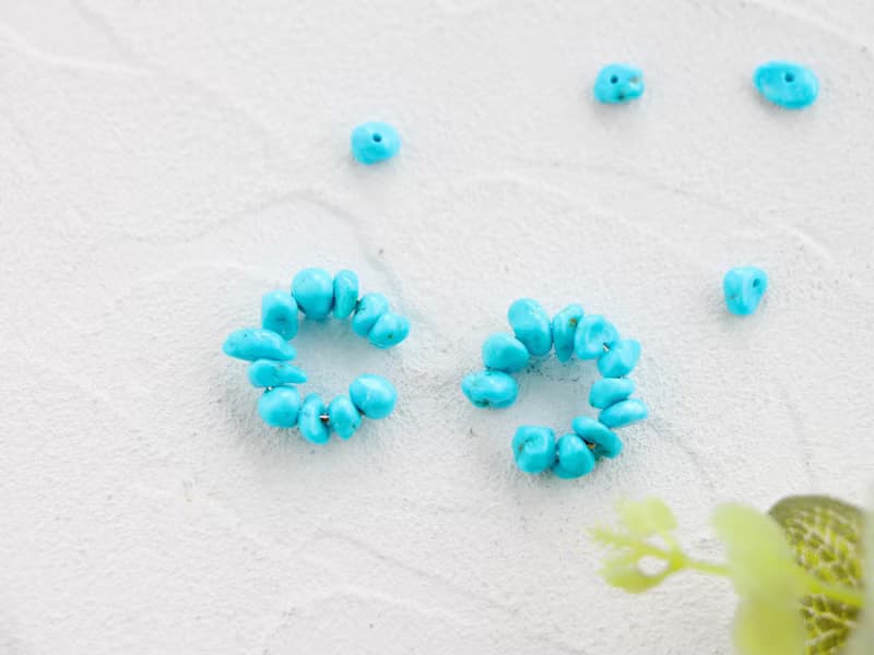 14kgf-sleeping beauty turquoise earcuff