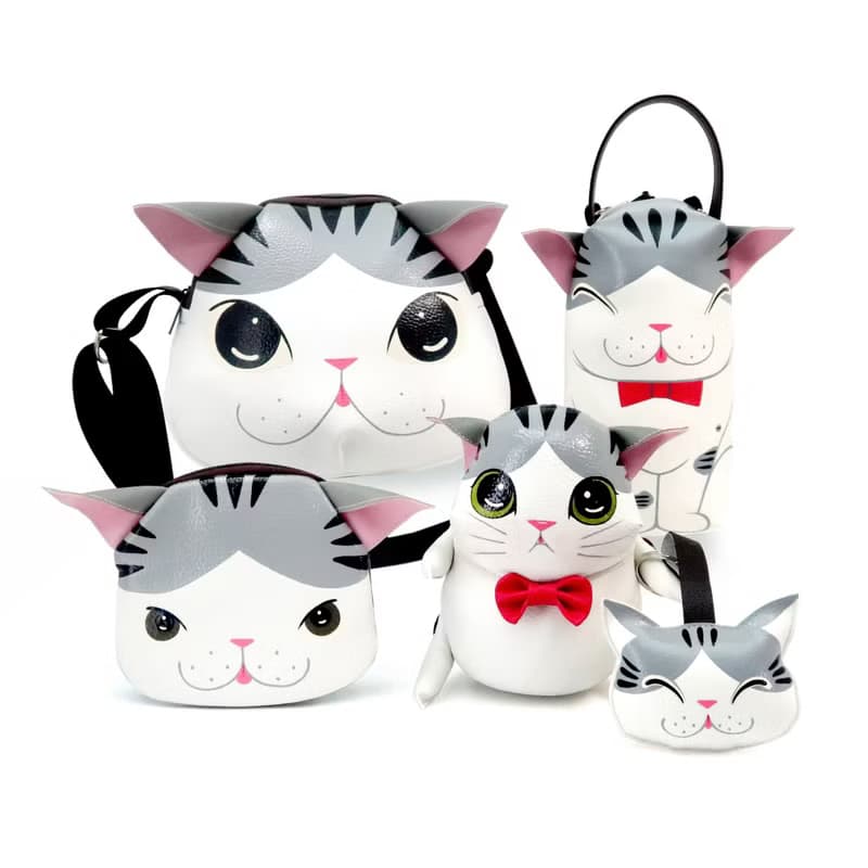 White and Gray cat pencil pouch bag,make up case, bag for every day essentials.