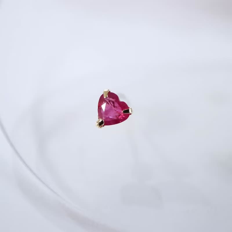18K 黃K金 紅寶耳環 心型切割 愛心