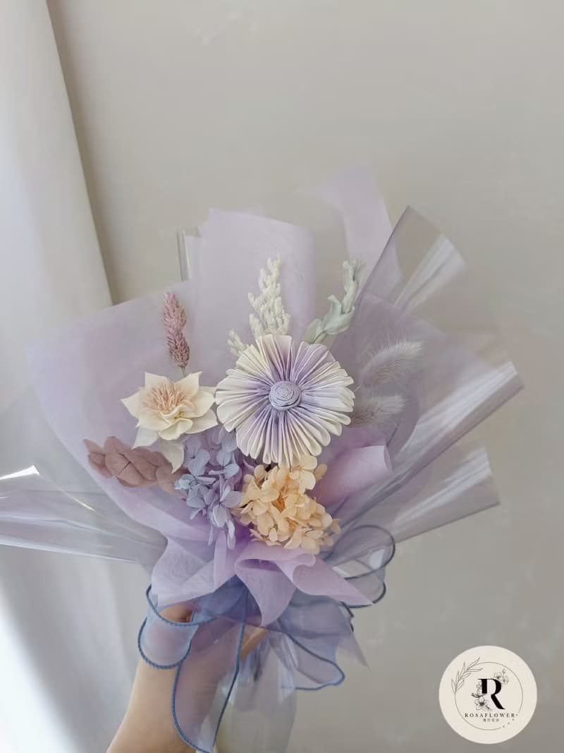 蘿莎花兒 漸層柔紫非洲菊索拉花 畢業小花束