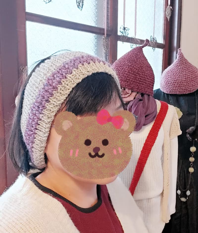 芋泥奶油捲。其實是脖圍髮帶。兩用
