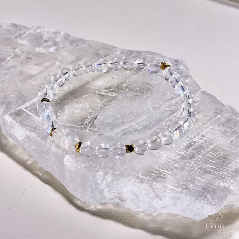 內在的聲音|馬島月光石|馬島月光貔貅|純銀鍍K金|水晶手鍊|A45-L