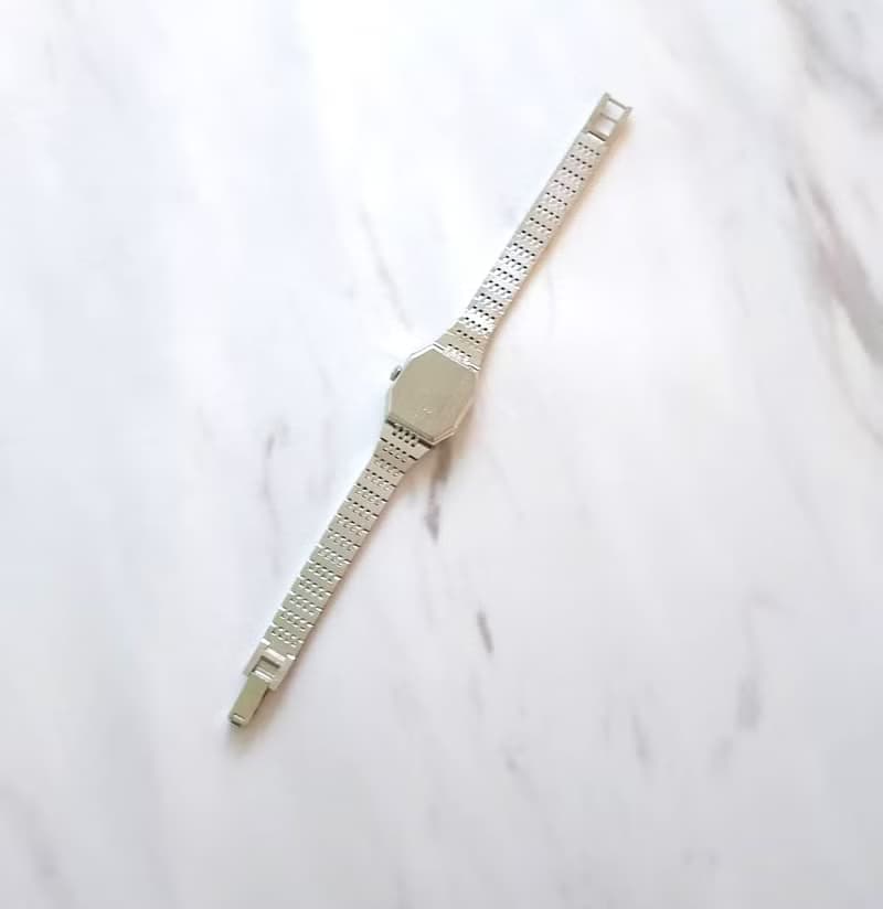 簡約內斂風格 BULOVA 寶路華 銀色 手動上鍊 女用手錶 古董機械錶