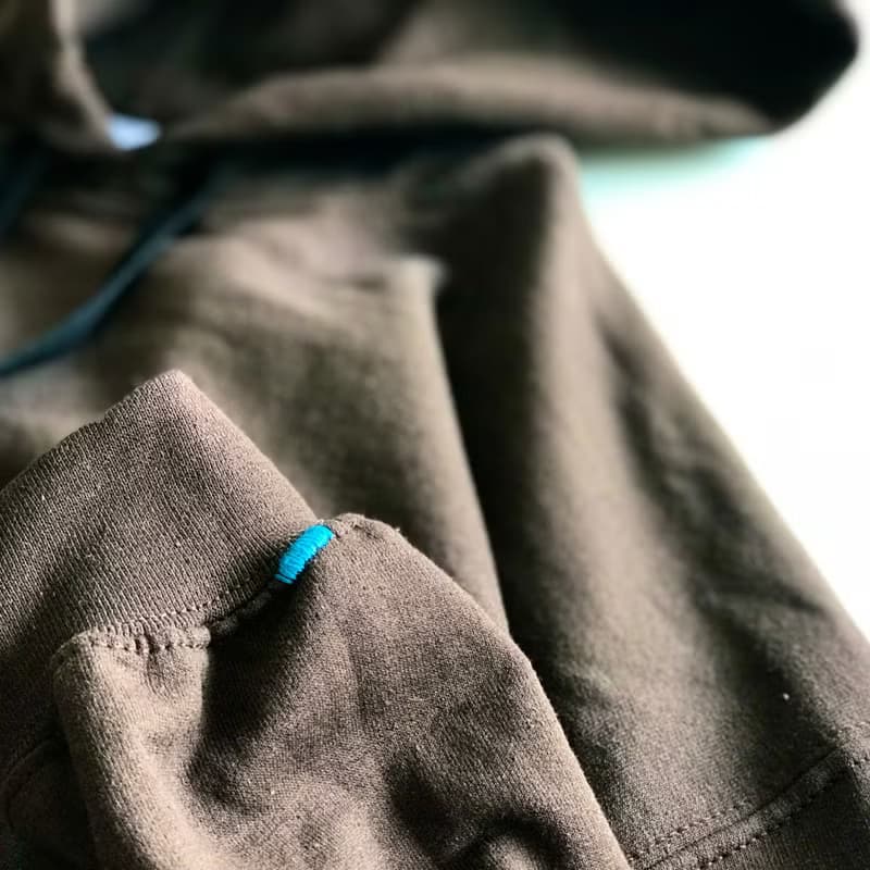 Big silhouette hoodie / choco brown / plain / hand embroidery / unisex