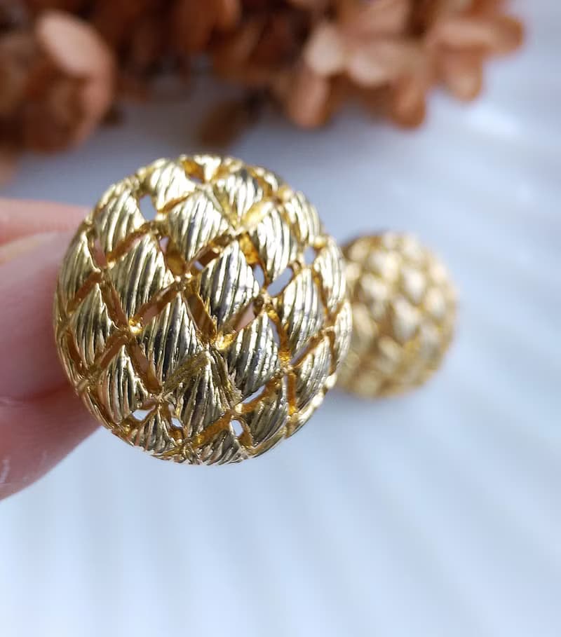 Vintage Jewelry 西洋古董飾品 金波蘿 夾式耳環