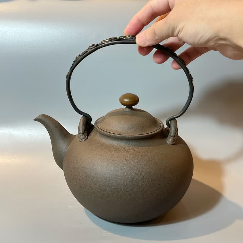 雕花銅把鐵鏽釉面燒水壺 / 煮水壺 / 小平凡手作