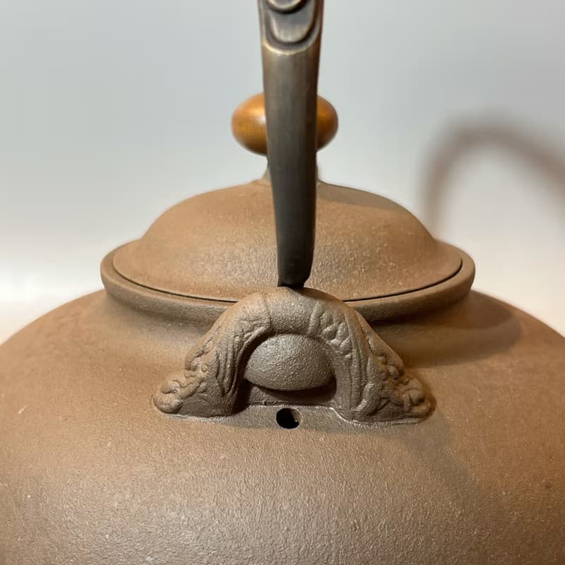 雕花銅把鐵鏽釉面燒水壺 / 煮水壺 / 小平凡手作