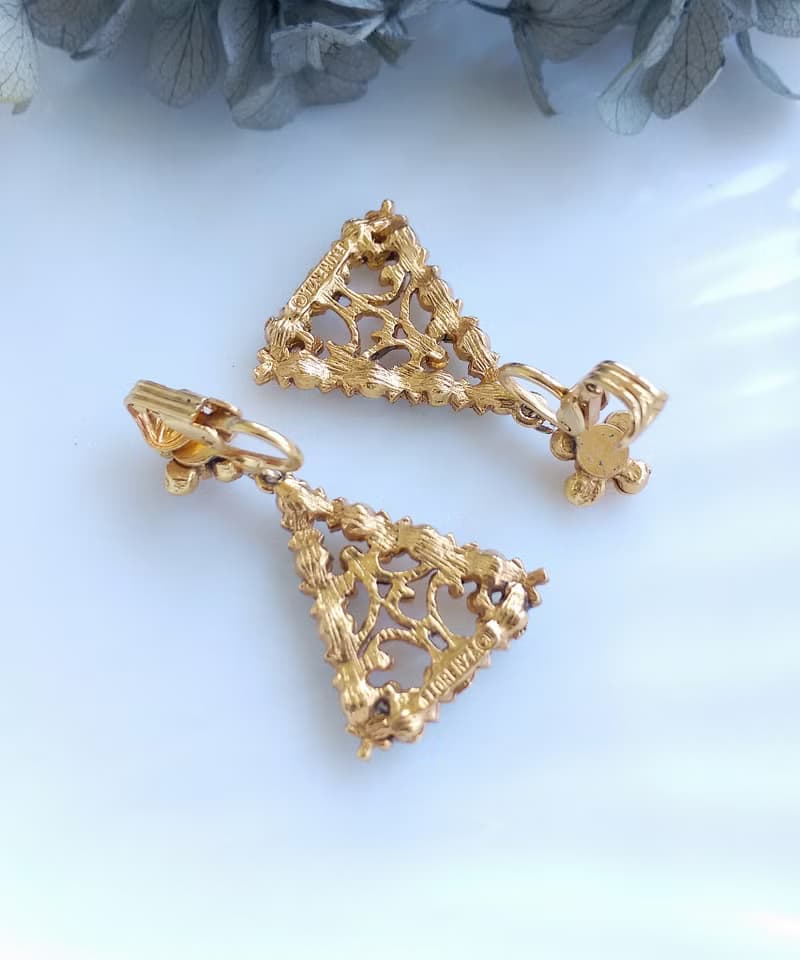 Vintage Jewelry 西洋古董飾品 FLORENZA 細緻三角繞珠 夾式耳環