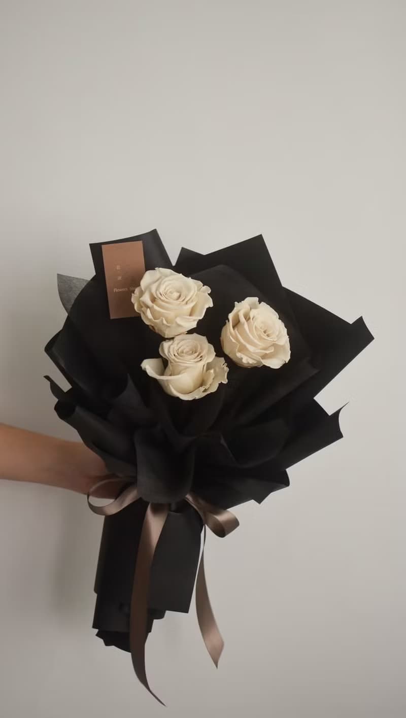 /3朵厄瓜多玫瑰花束/生日花束 求婚 永生花 開幕 畢業禮物 乾燥花