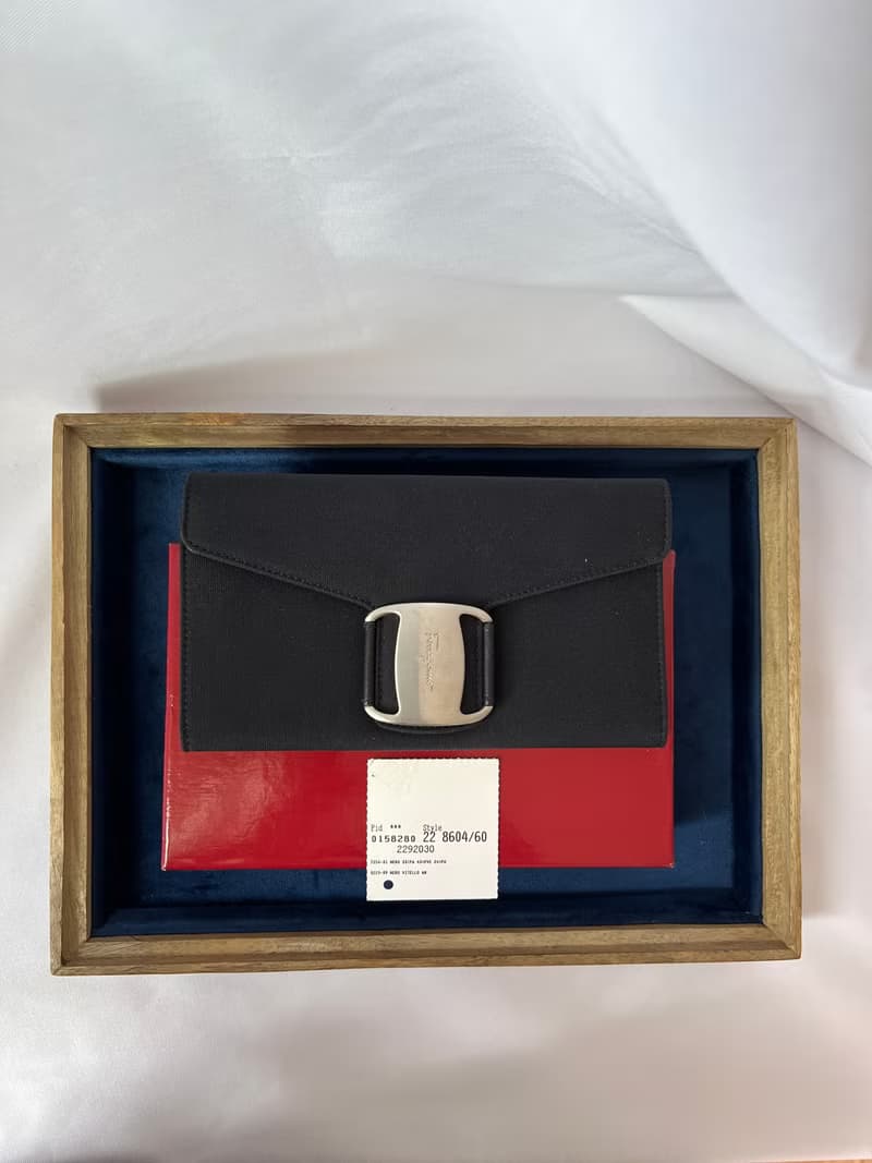 FERRAGAMO long wallet 長皮夾 錢包 銀包 加配鏈條肩帶