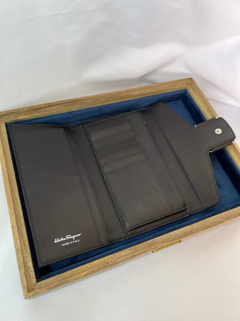 FERRAGAMO long wallet 長皮夾 錢包 銀包 加配鏈條肩帶