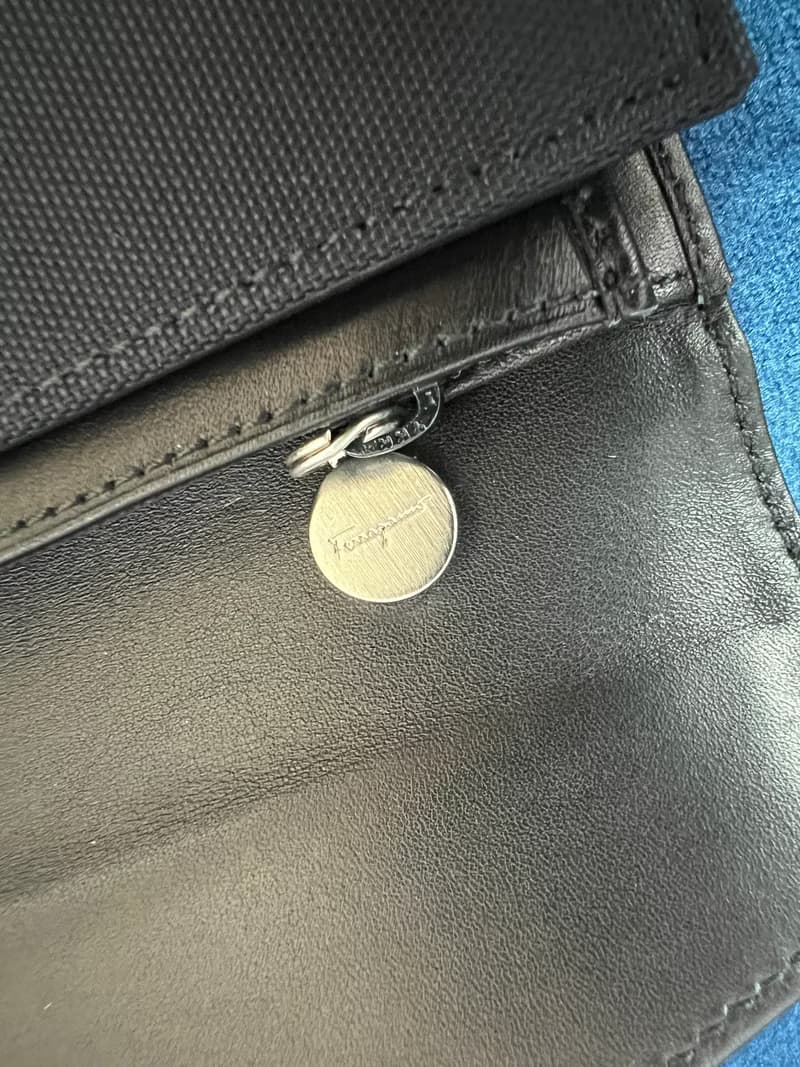 FERRAGAMO long wallet 長皮夾 錢包 銀包 加配鏈條肩帶