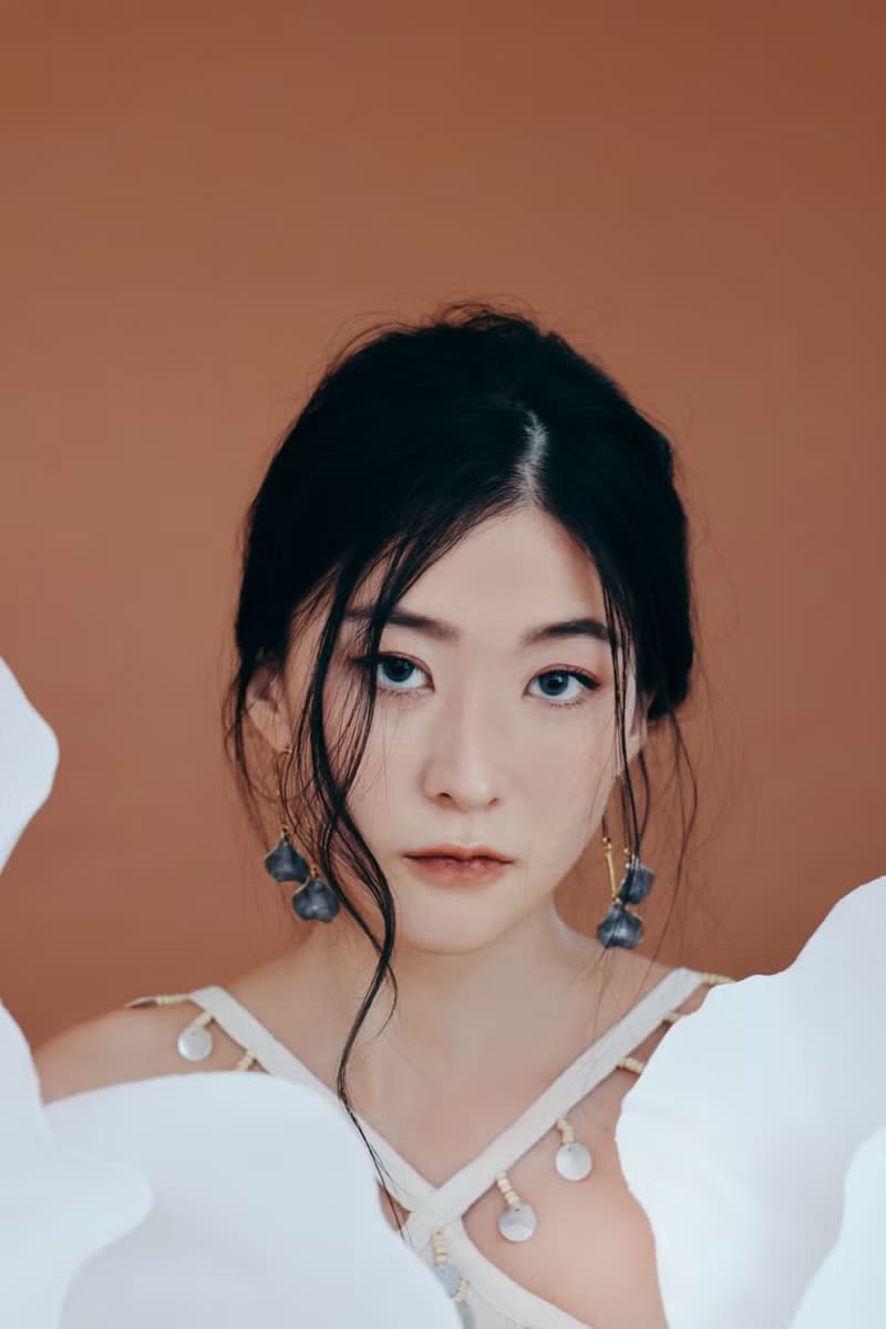 COR-DATE / 紫藤花瓣耳環 / 灰色
