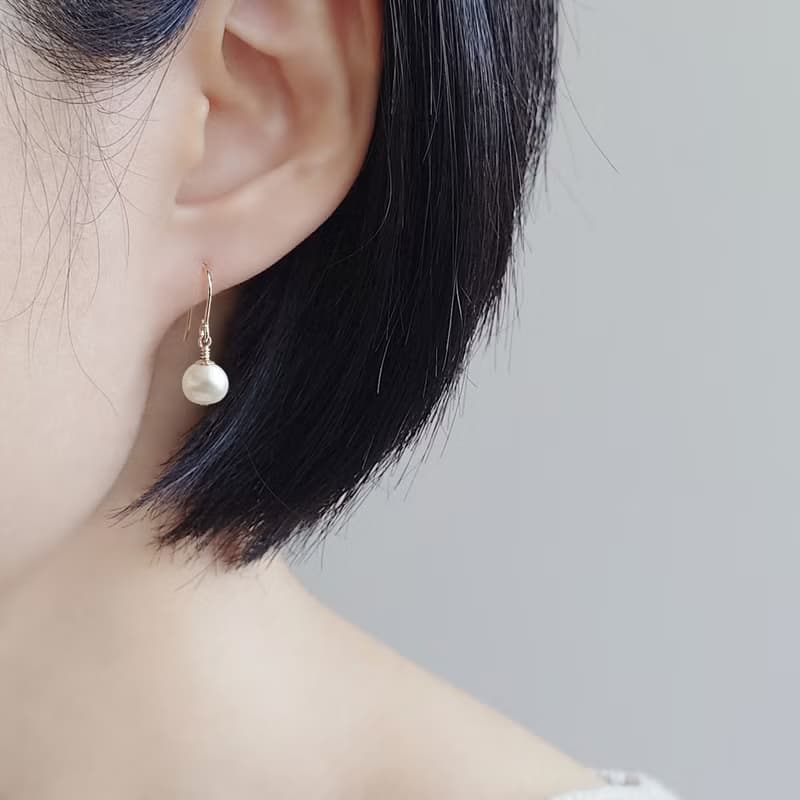 限量 - 中橢圓淡水珍珠 7.5mm 14Kgf 包金耳環 | 可改耳夾