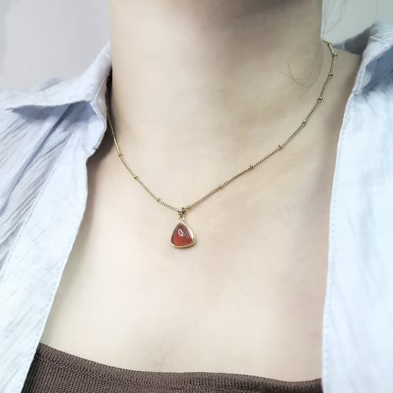 VIIART。雙生子。紅瑪瑙貝殼古著金項鍊|鎖骨鏈雙面兩用三角糖塔