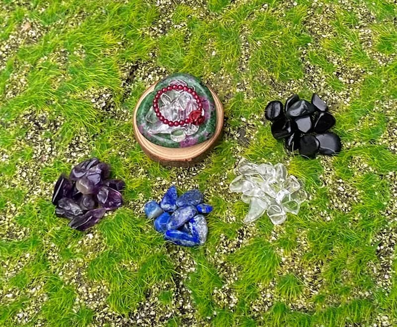 天然能量紅綠寶石小小愛心消磁盤x天然水晶消磁石凈化充電套組