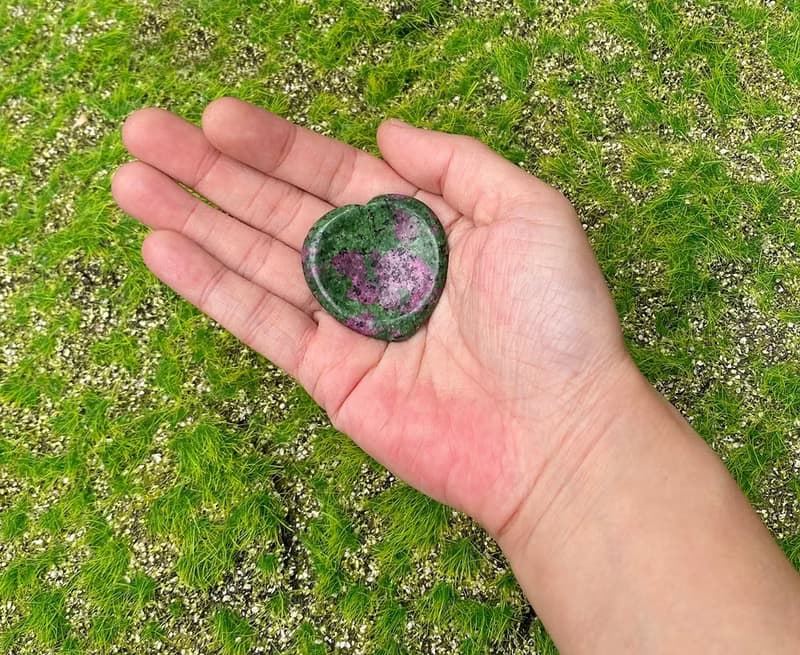 天然能量紅綠寶石小小愛心消磁盤x天然水晶消磁石凈化充電套組