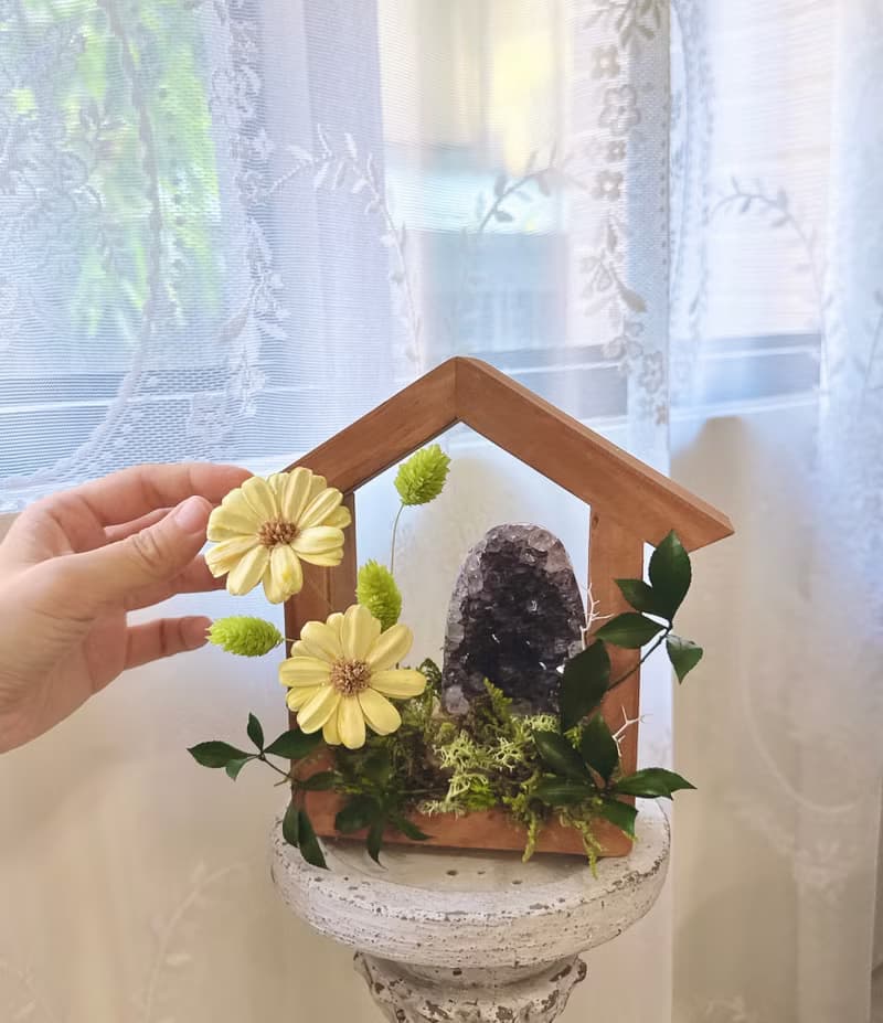 家的想像 紫水晶鎮宅小屋。不用澆水的植物 桌面小風景