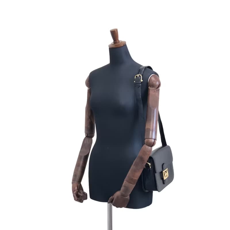 【 日本直送　名牌中古包 】CELINE セリーヌ ショルダーバッグ ネイビー ホースキャリッジ レザー vintage ヴィンテージ オールド 8fttsw