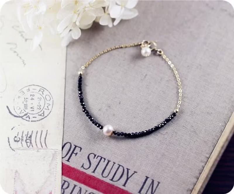 仕事運  成功運  才能の開花 ブラックスピネルと淡水パールのブレスレット
