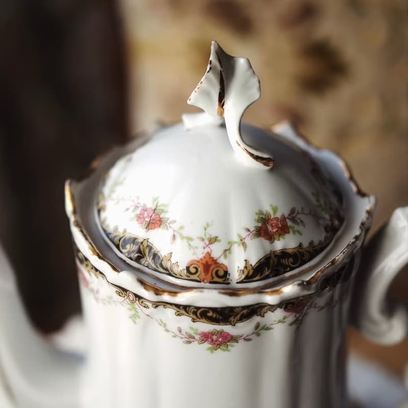 19 世紀法國古董 LIMOGES 茶壺和奶壺套裝