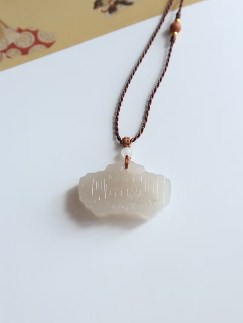 天然吉祥如意瑞獸和田玉項鏈吊墜如意獸頭冰底藕粉料闢邪保平安