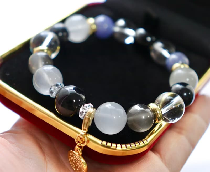 天然石黑瑪瑙與坦桑石手鍊　護身符能量石手鍊