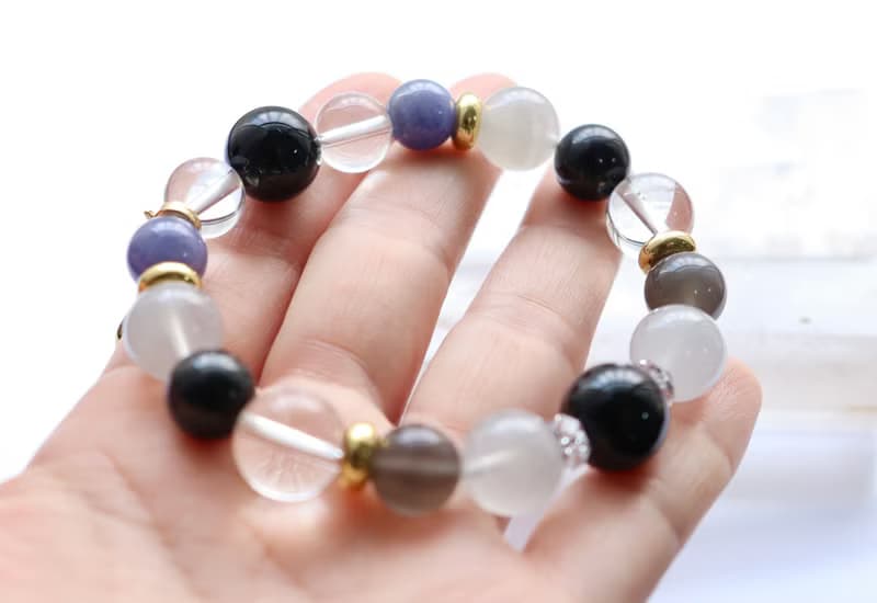 天然石黑瑪瑙與坦桑石手鍊　護身符能量石手鍊