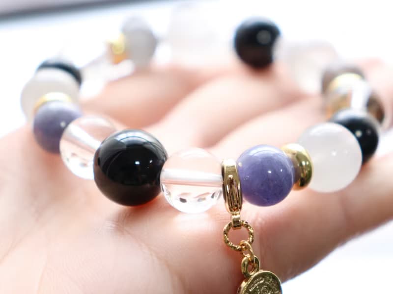 天然石黑瑪瑙與坦桑石手鍊　護身符能量石手鍊