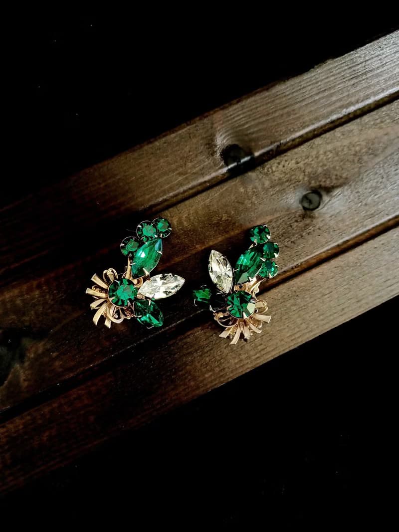 vintage jewelry 高雅綠白萊茵纏枝花卉  夾式耳環