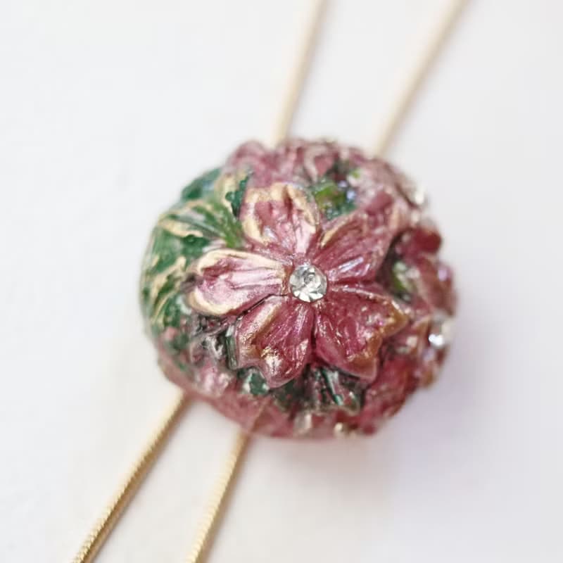 桜花のループタイ　ネックレス・ラリエット風　中紅色×赤色